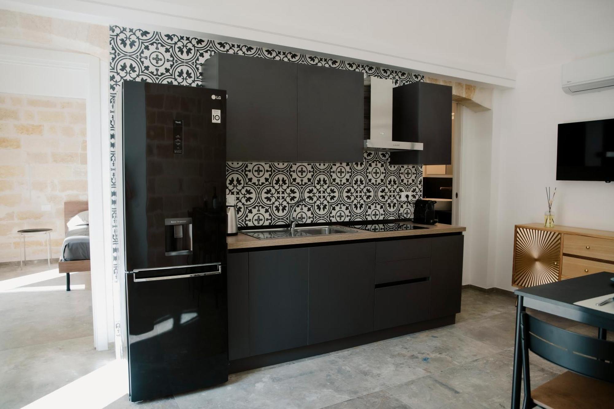 Petrina Home - Suite Rooms Barletta Exterior photo